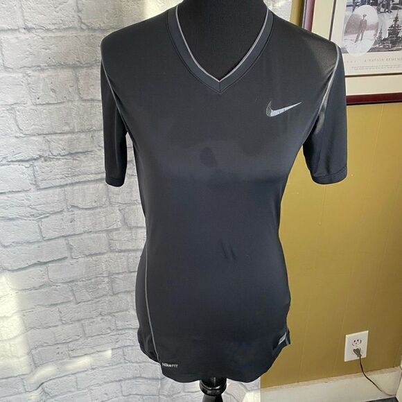 Nike under armour Mossimo lush women S 4 bundle short sleeve tops - Picture 8 of 16